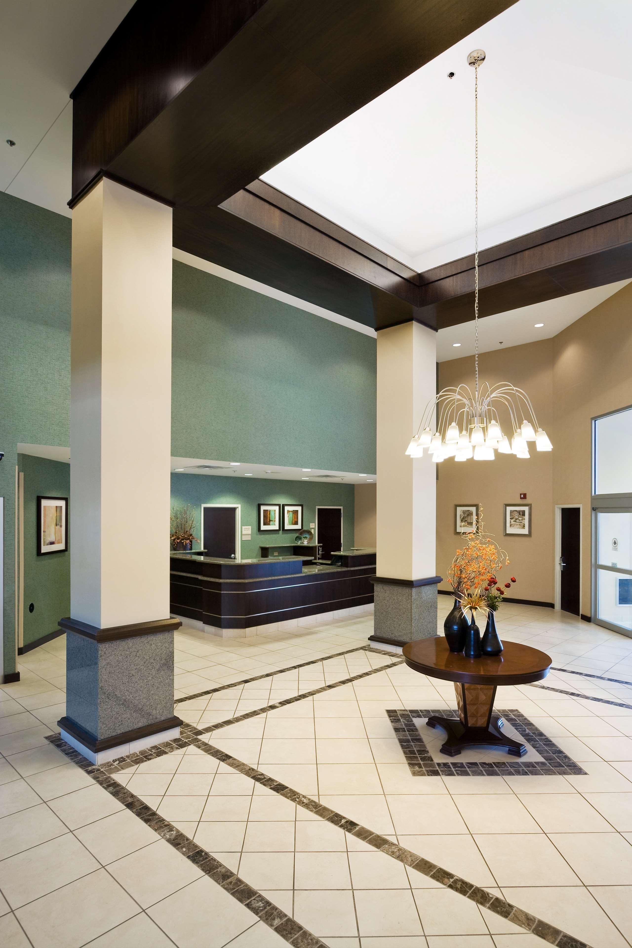 Hilton Garden Inn Mankato Downtown Exterior photo